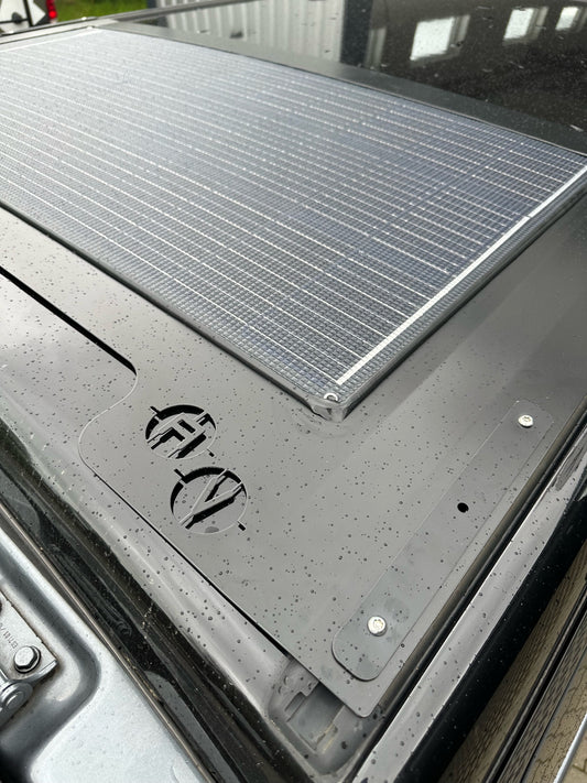 MB Vito AV-Solarkit Black Marco Polo Alu Offgridtec 120W Solarmodul für Aufstelldach