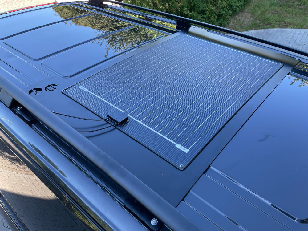 MB V-Klasse / Vito 447 AV-Solarkit Black Offgridtec 120W Solarmodul für Normaldach