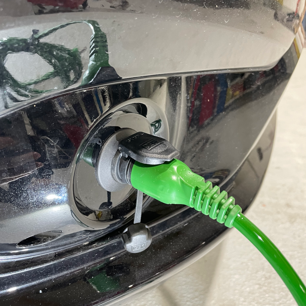 Vito 447 V-Klasse AV-Stromkit Alu mit DEFA Kit inkl. FI Schutzschalter und Steckdose