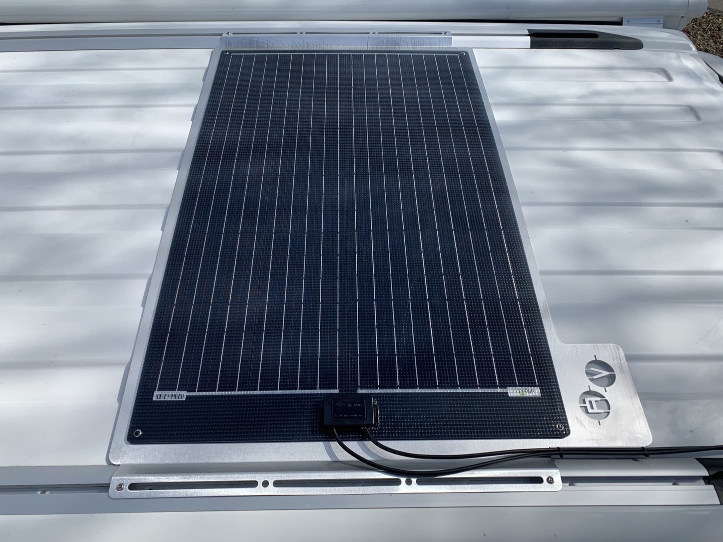 VW T5/T6/T6.1 AV-Solarkit California Alu Offgridtec 120W Solarmodul für Aufstelldach