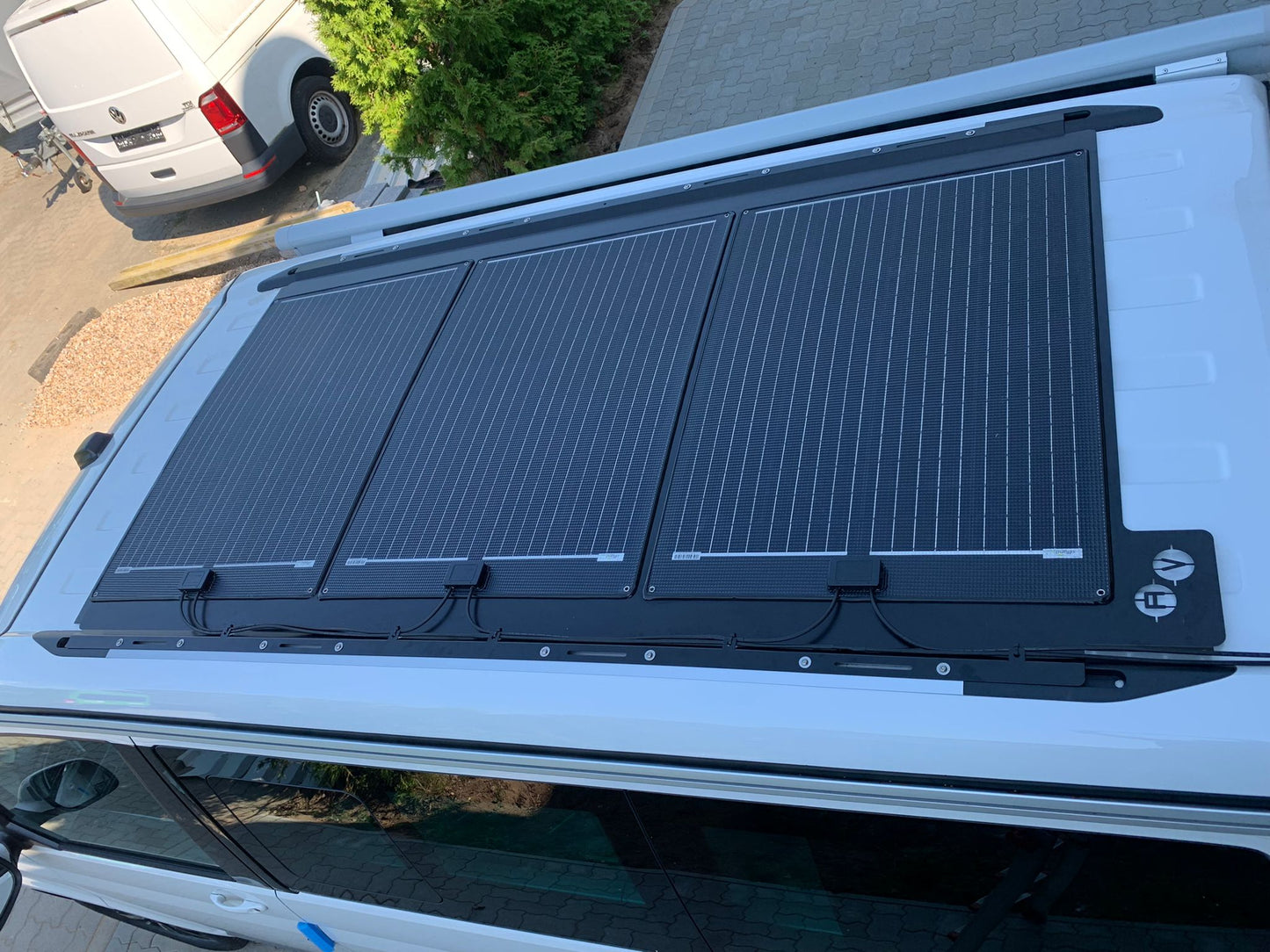 VW T5/T6/T6.1 AV-Solardach California Offgridtec 360W Solarmodul für Aufstelldach