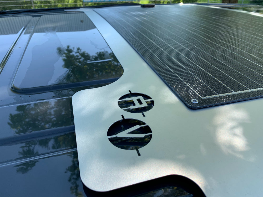 MB V-Klasse / Vito 447 AV-Solarkit Alu Offgridtec 120W Solarmodul für Normaldach