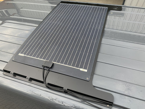 VW T5/T6/T6.1 AV-Solarkit Black Offgridtec 120W Solarmodul für Normaldach