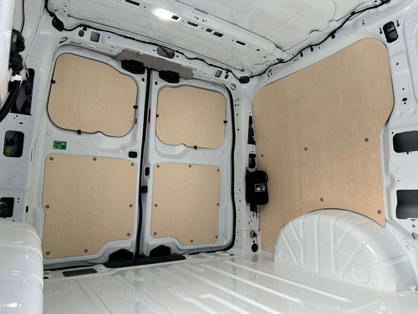 Volkswagen New Transporter T7 Seitenverkleidung 4mm Birke L1 kurzer Radstand